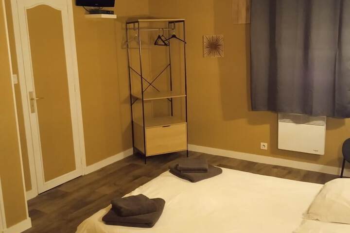 Room 8 of 15