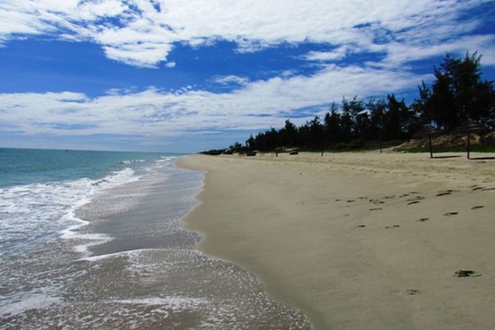 Beach 33 of 47