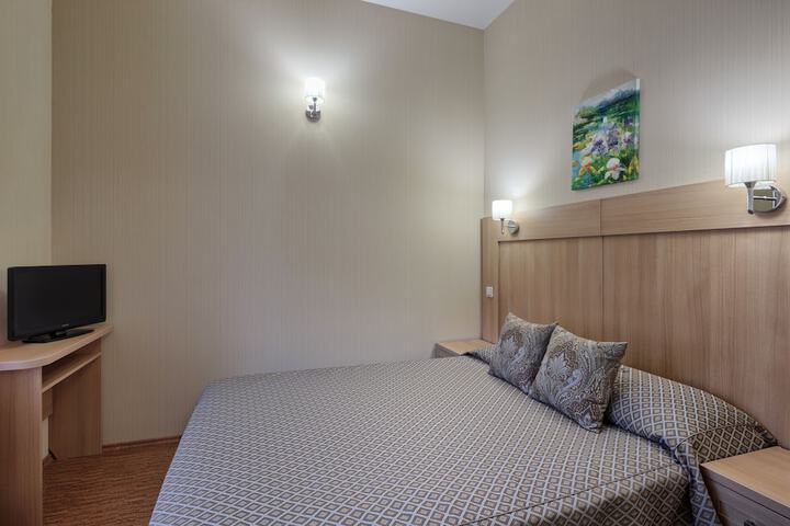 Room 9 of 21