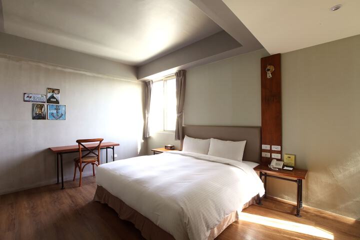 Room 26 of 45