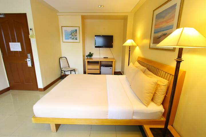 Room 6 of 29