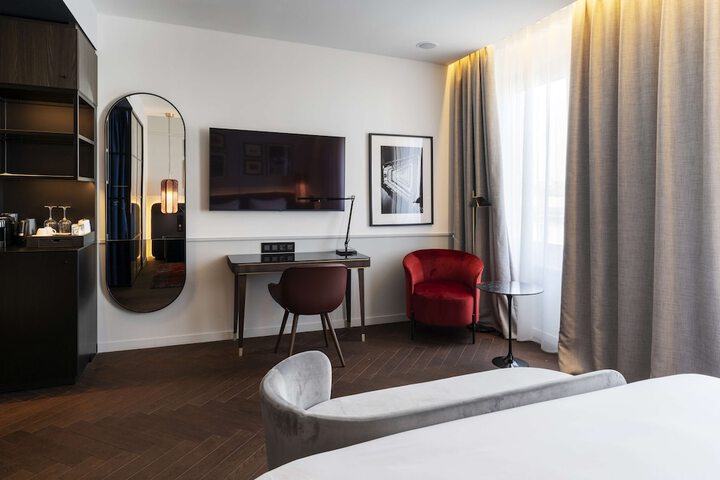 Room 21 of 79
