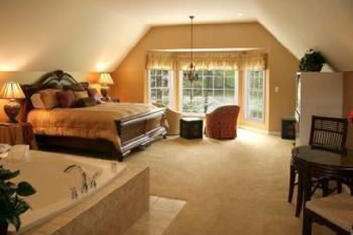 Room 10 of 27