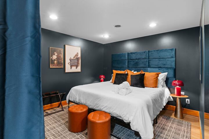 Room 16 of 116