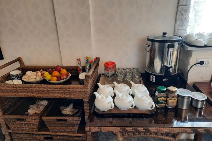 Breakfast/Coffee Service 85 of 91