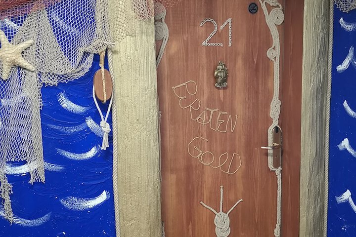 Room 124 of 283