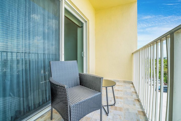 Terrace/Patio 40 of 56