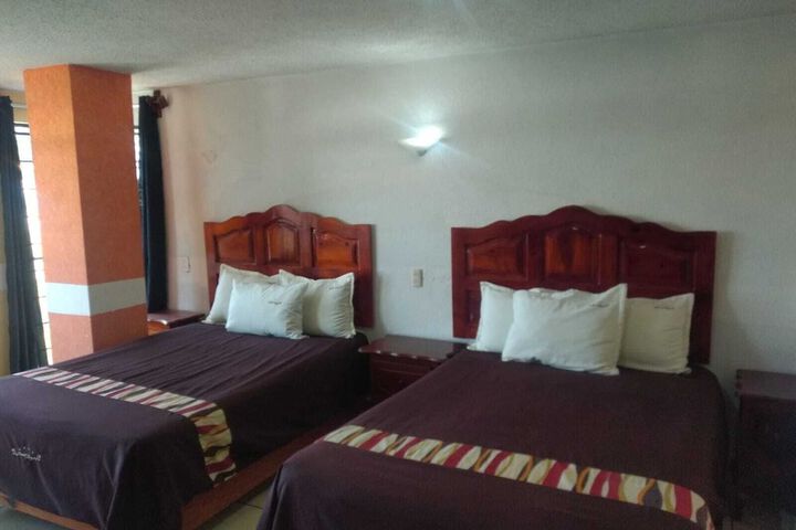 Room 10 of 36