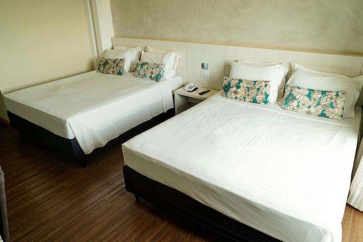 Room 32 of 124