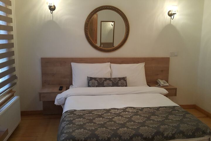 Room 25 of 62