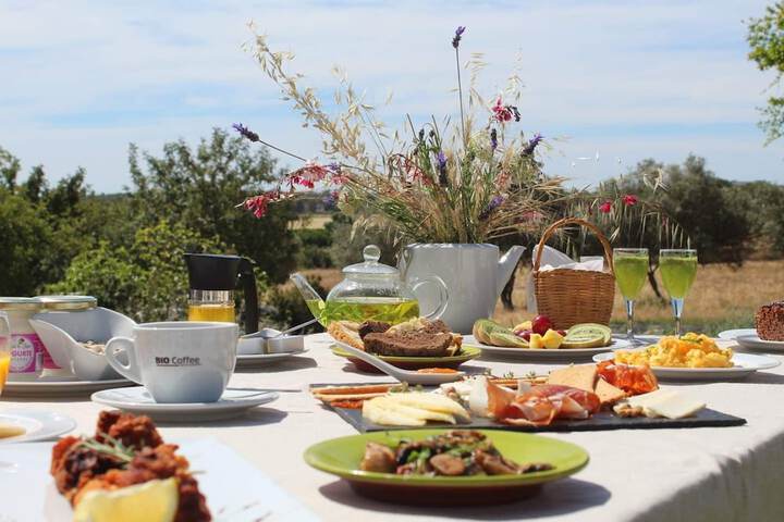 Breakfast/Coffee Service 43 of 61