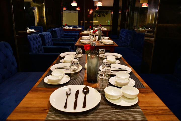 Dining 38 of 56