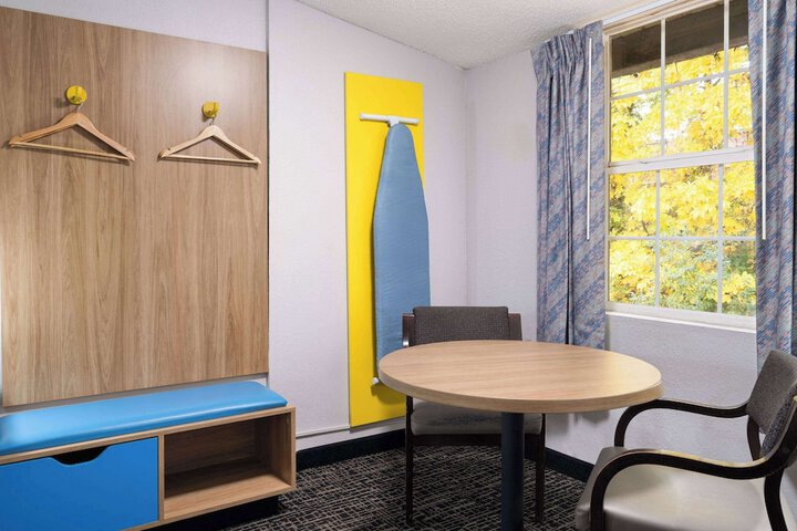 1 King Bed Studio Efficiency Suite (18 of 19)