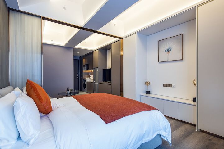 Room 13 of 29