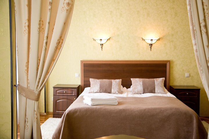 Room 18 of 81