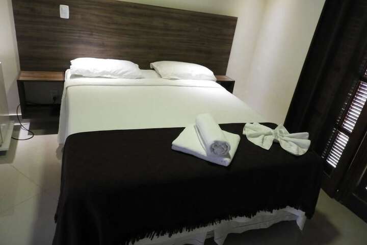 Room 2 of 17