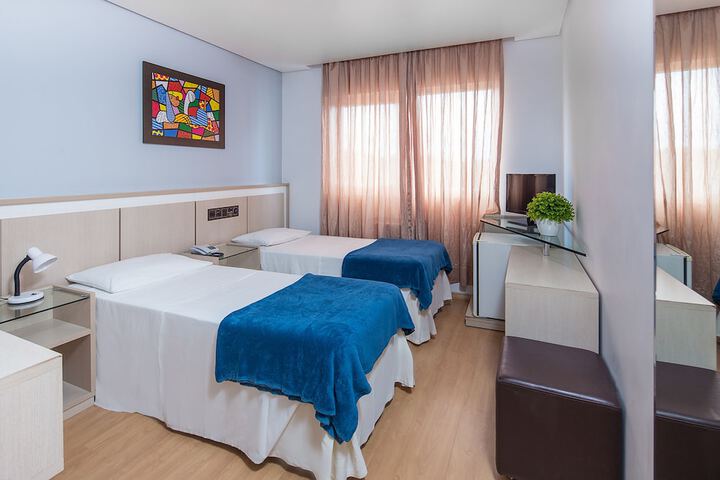 Room 15 of 82
