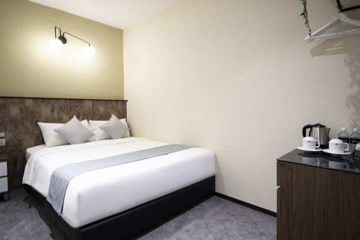 Room 10 of 61