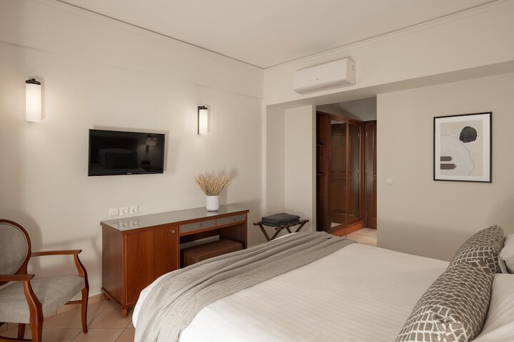 Room 86 of 357