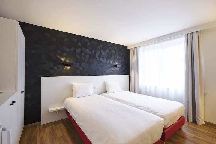 Room 14 of 62