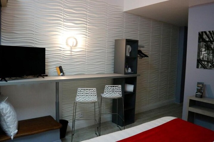 Room 26 of 67