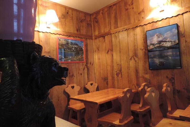Dining 62 of 81