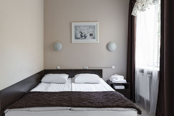 Room 50 of 68
