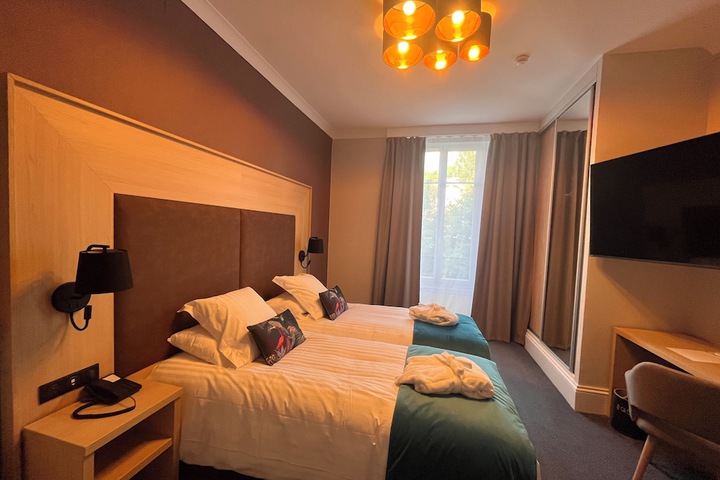 Room 7 of 21