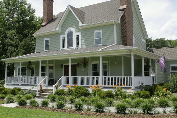 Seven Oaks Inn Bed & Breakfast