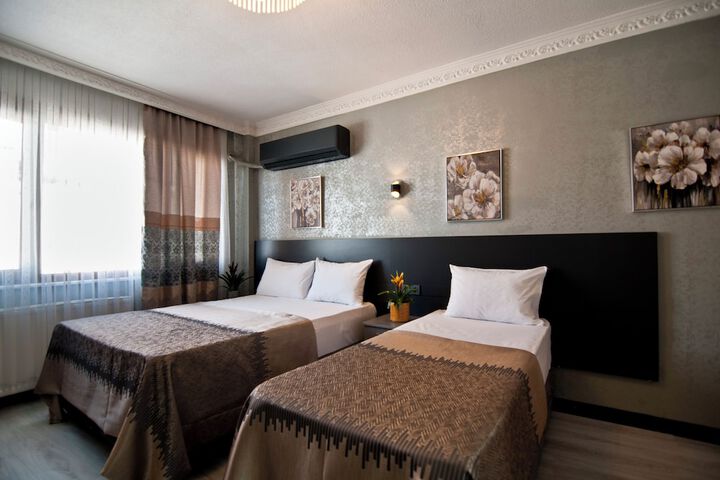 Room 17 of 42