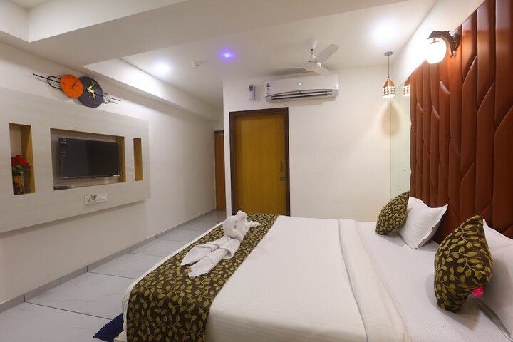 Room 30 of 68