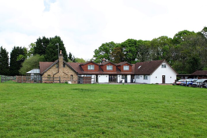 Hotel Exterior 40 of 47