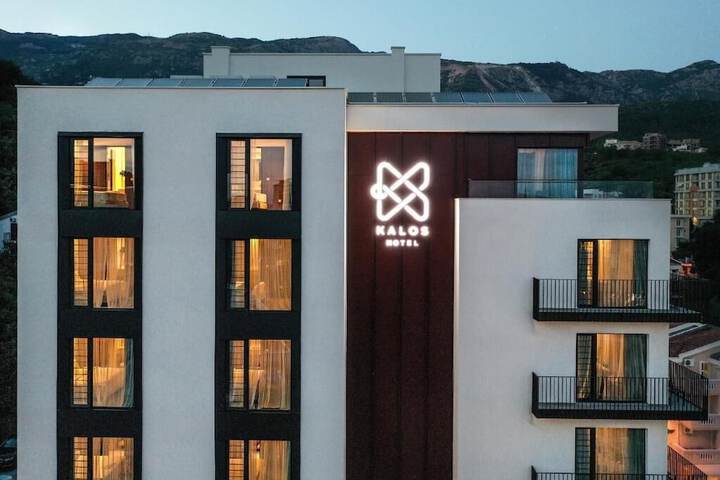 Hotel 54 of 55