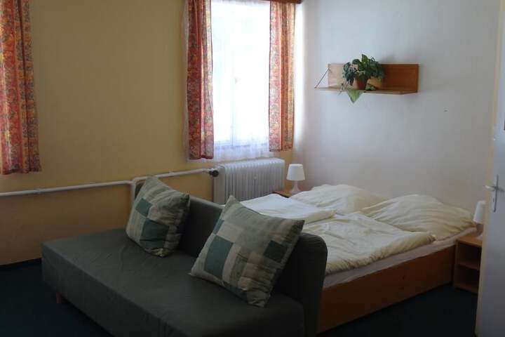 Room 7 of 20
