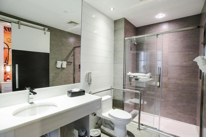 Bath Interior