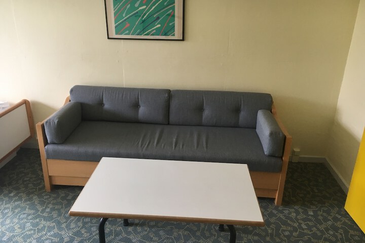 Room 12 of 26