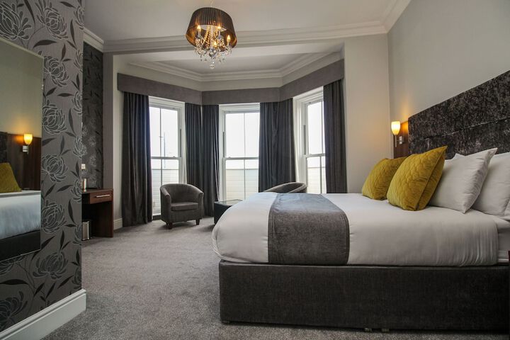 Room 8 of 31