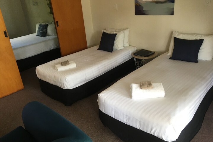 Room 36 of 141