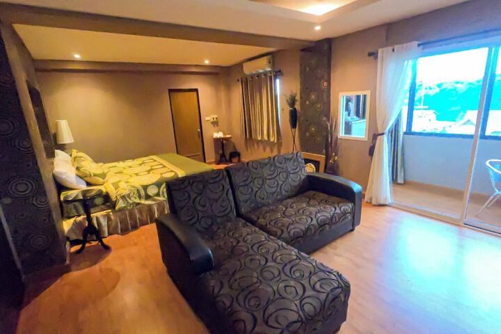 Room 77 of 94
