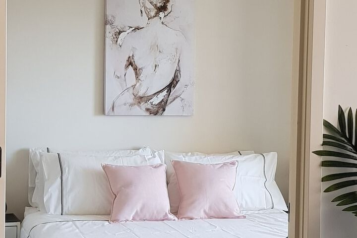 Room 7 of 30