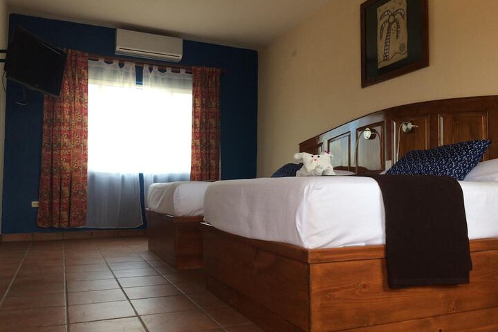 Room 14 of 33