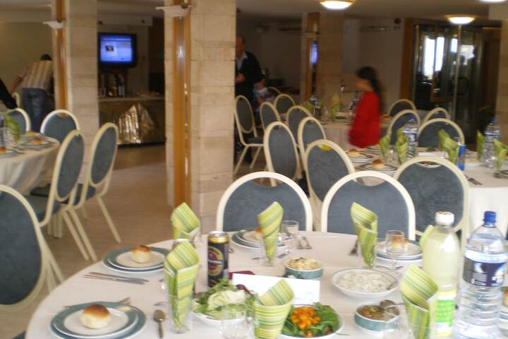 Ballroom/Hall 61 of 78