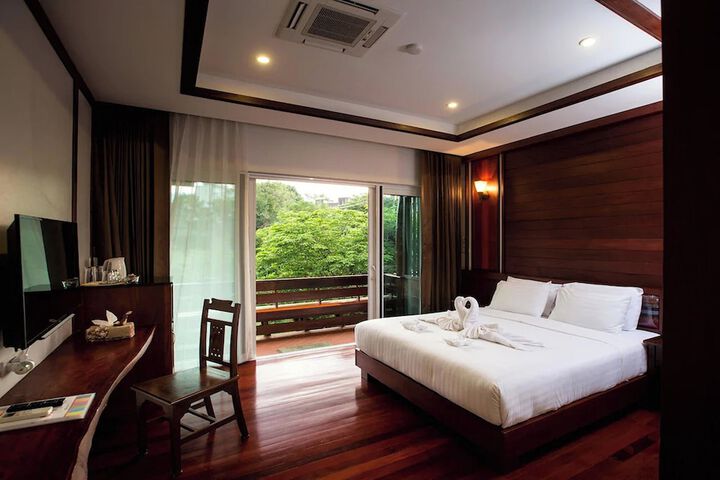 Room 17 of 79