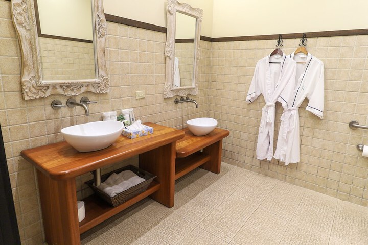 Bath Amenities