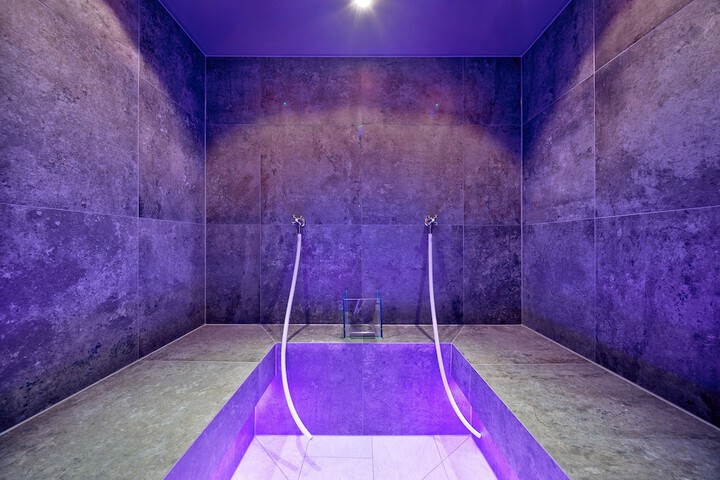Steam room