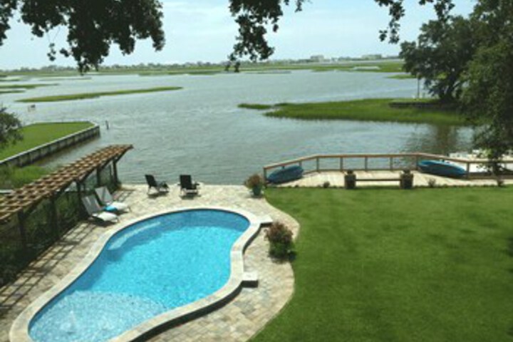 Pool 8 of 24