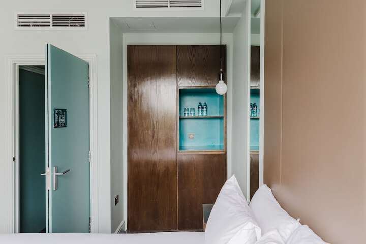 Room 62 of 263