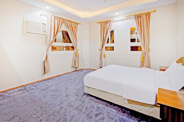 Room 30 of 53