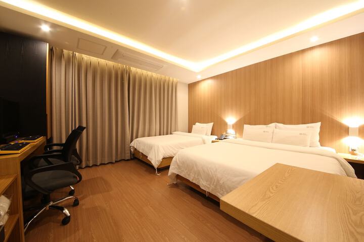 Room 54 of 110