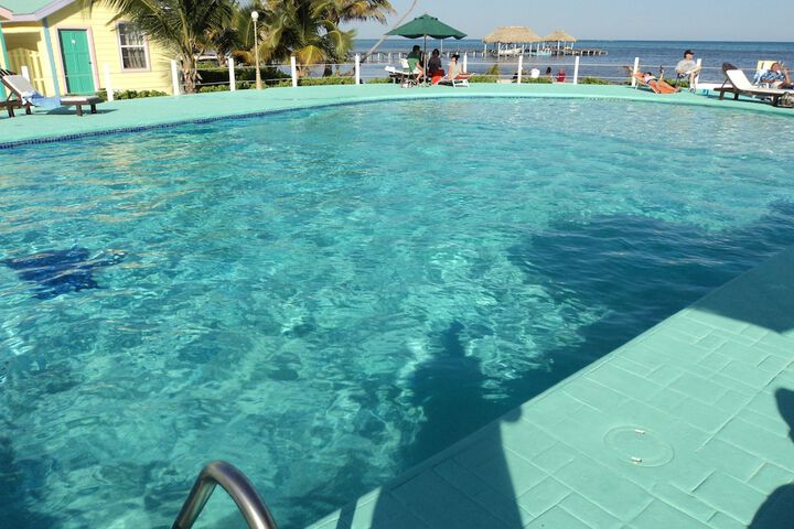 Pool 32 of 82
